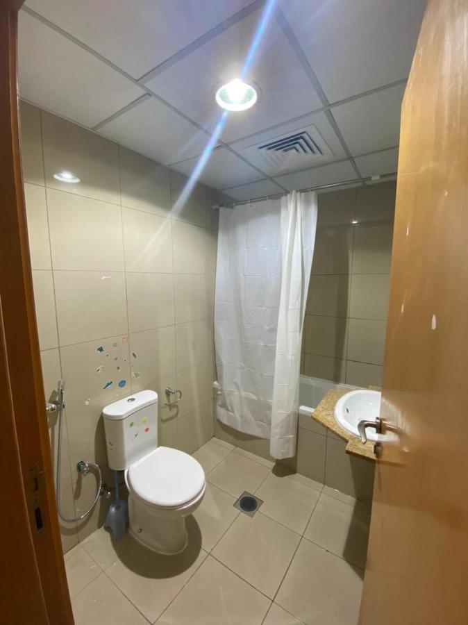 Nice Single Rooms For "Girls" Only In Dubai, Marina Exterior photo