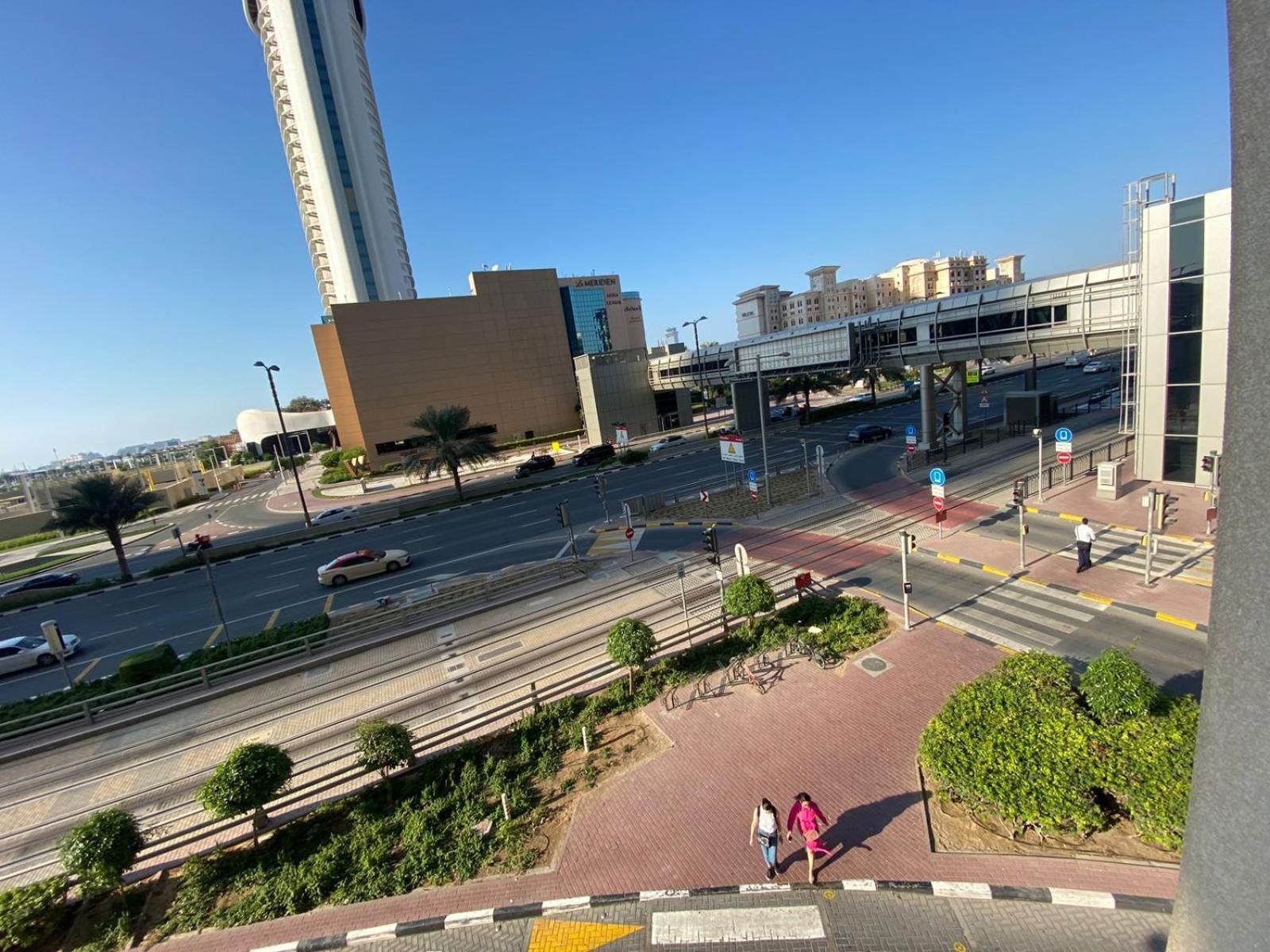 Nice Single Rooms For "Girls" Only In Dubai, Marina Exterior photo