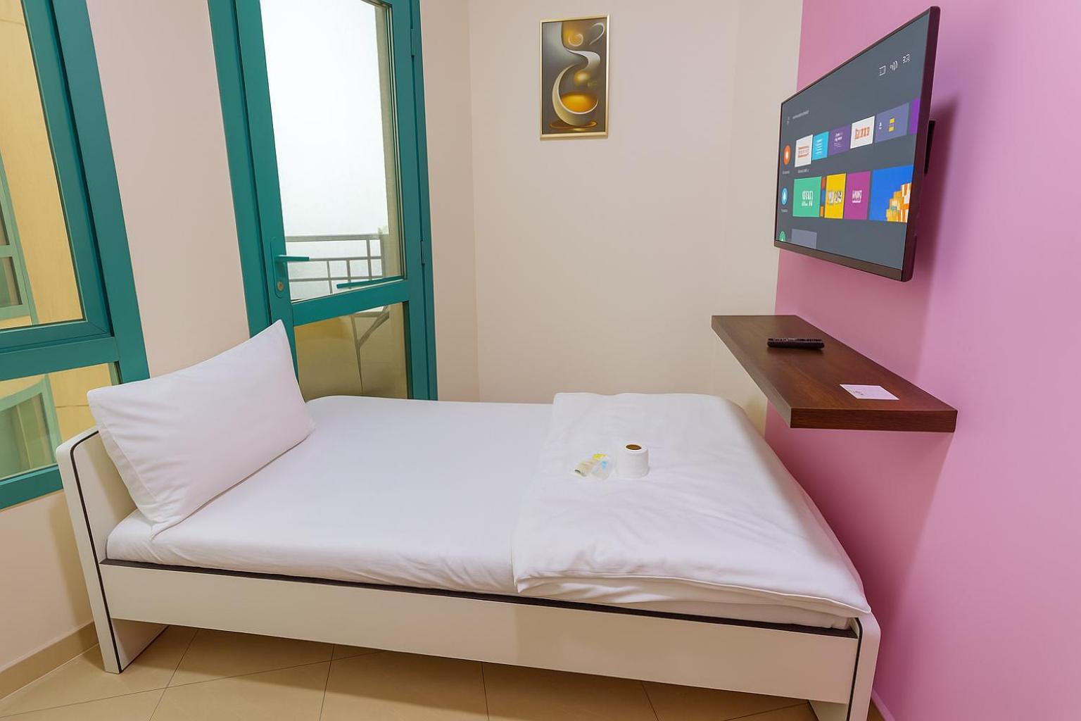 Nice Single Rooms For "Girls" Only In Dubai, Marina Exterior photo