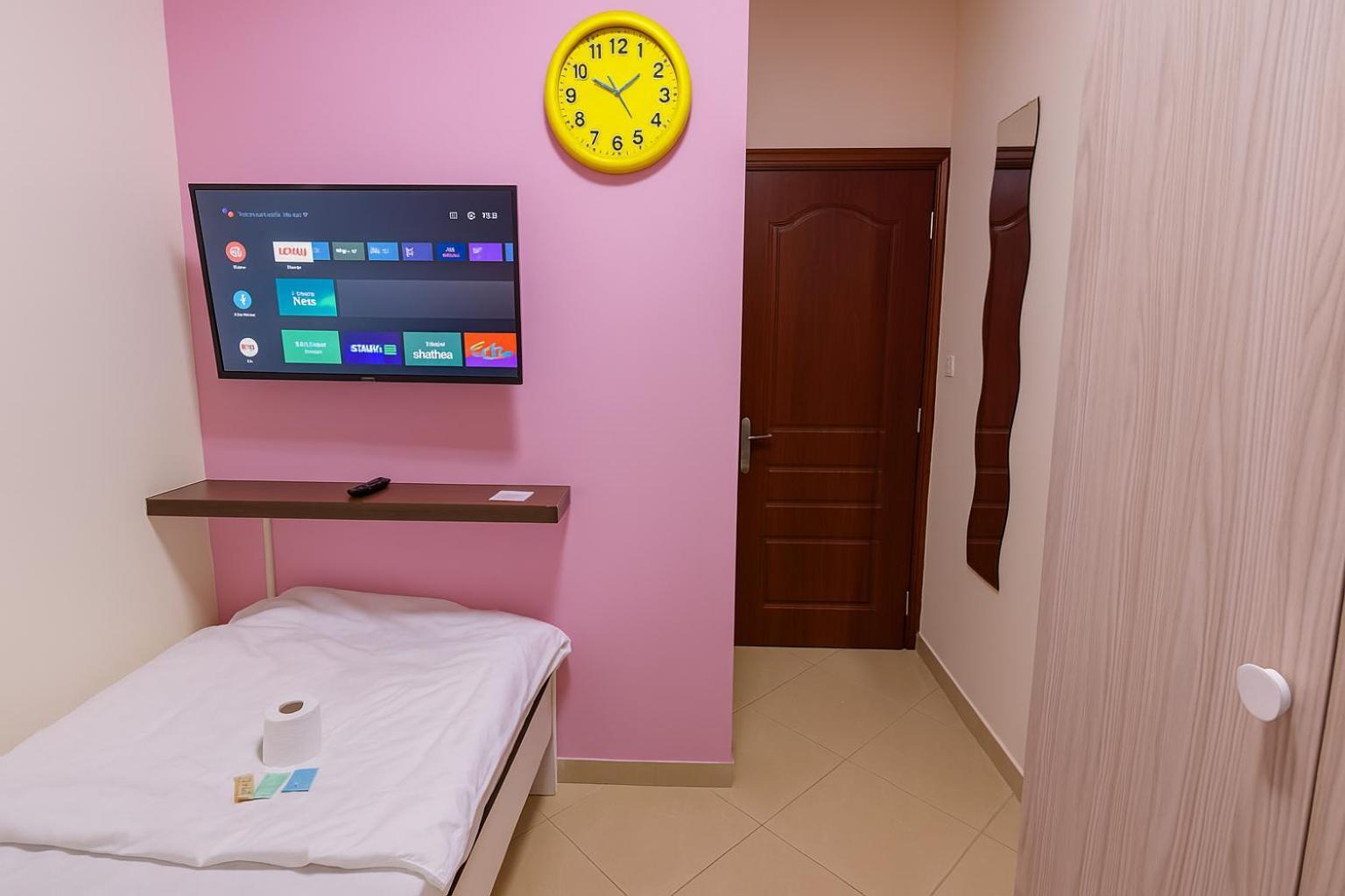 Nice Single Rooms For "Girls" Only In Dubai, Marina Exterior photo